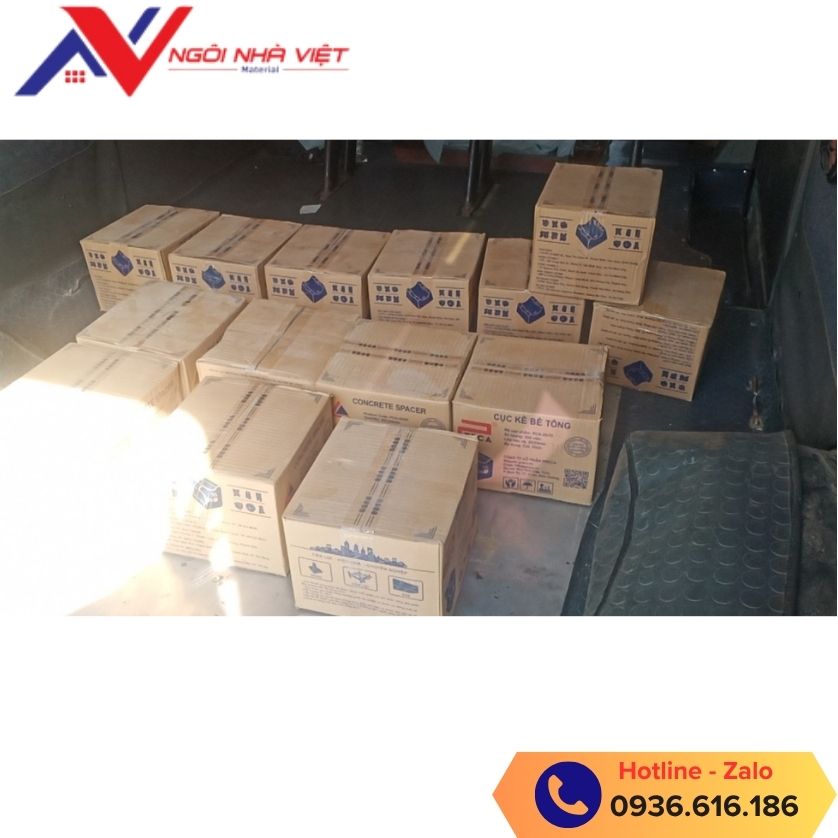 Ngôi Nhà Việt giao hàng con kê sàn bê tông 15mm cho khách