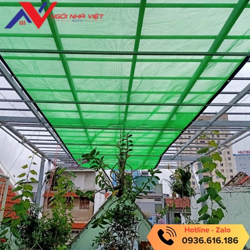 Sử dụng lưới xanh chống nắng cho cây trồng