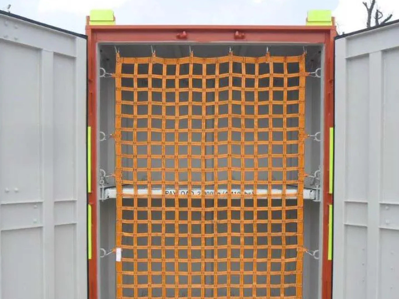 Lưới chắn container có tác dụng gì khi chở hàng