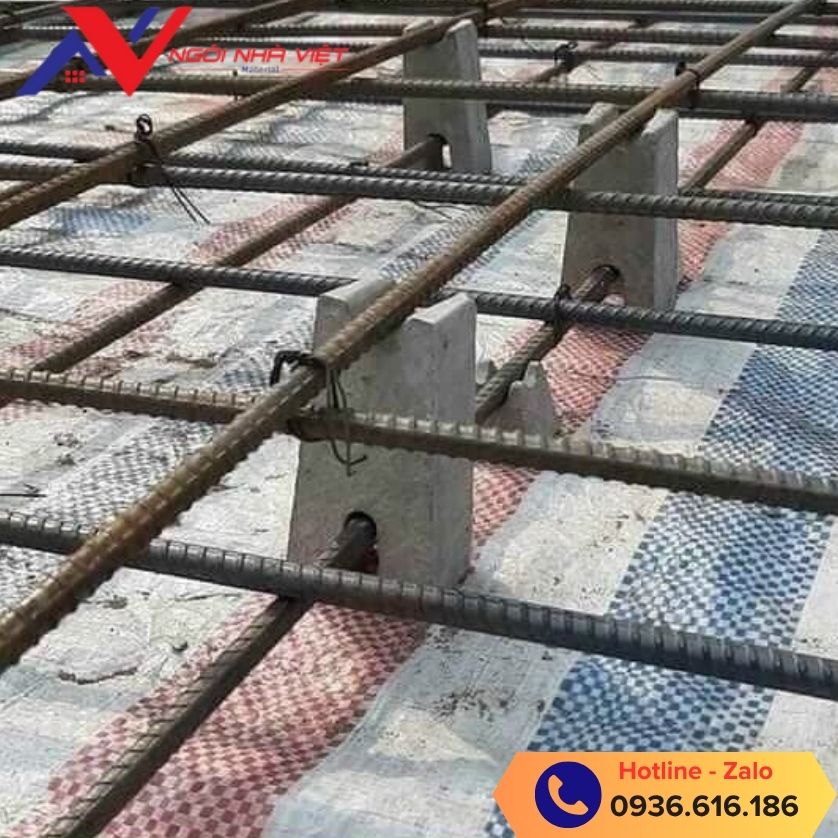 Con kê 10cm dùng kê thép lớp trên